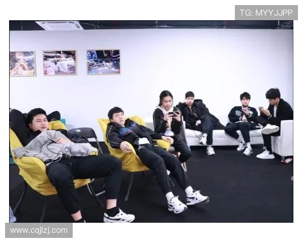 TES以88分领跑大师赛积分榜其他战队紧随其后争夺名次 TES以88分领跑大师赛积分榜其他战队紧随其后争夺名次