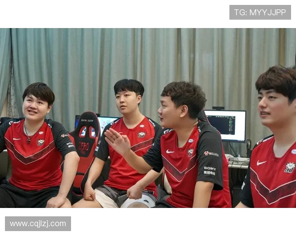 JDG战队在DOTA2赛事中的耐力表现与策略分析探讨 JDG战队在DOTA2赛事中的耐力表现与策略分析探讨