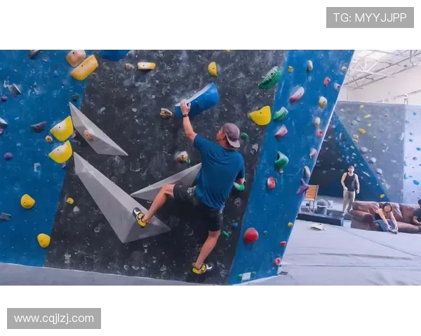 南京攀岩队荣登攀岩战术排行榜第三名展现实力与团队精神 南京攀岩队荣登攀岩战术排行榜第三名展现实力与团队精神