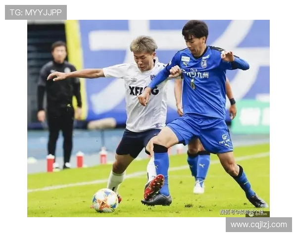 李伟独家解析足球技巧与战术心得助你提升球场表现 李伟独家解析足球技巧与战术心得助你提升球场表现