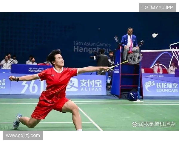 广州羽毛球队中路突破战术解析与实战应用探讨