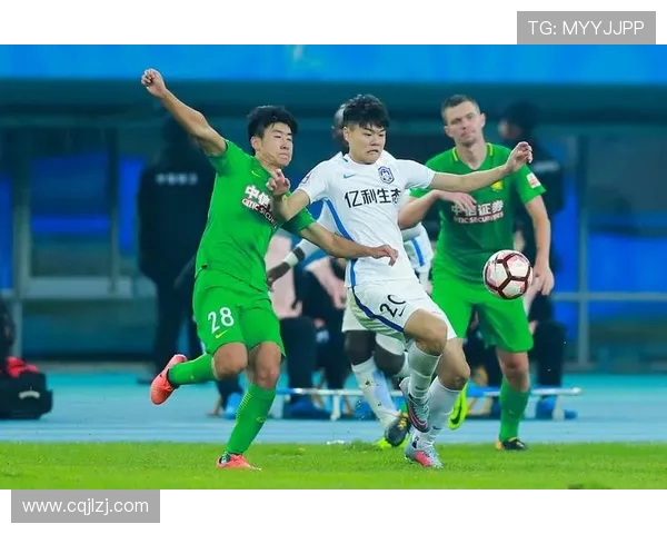 赛后分析:北京足球队与杭州足球队的耐力较量与战术对决全景回顾 赛后分析:北京足球队与杭州足球队的耐力较量与战术对决全景回顾